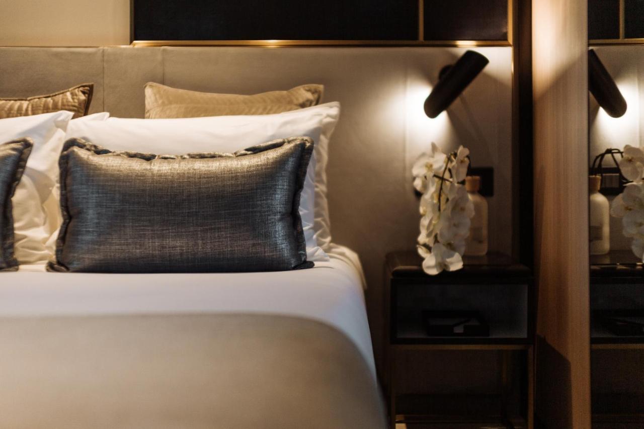 One Global Resorts Green Square Сидней Экстерьер фото A bed at the hotel